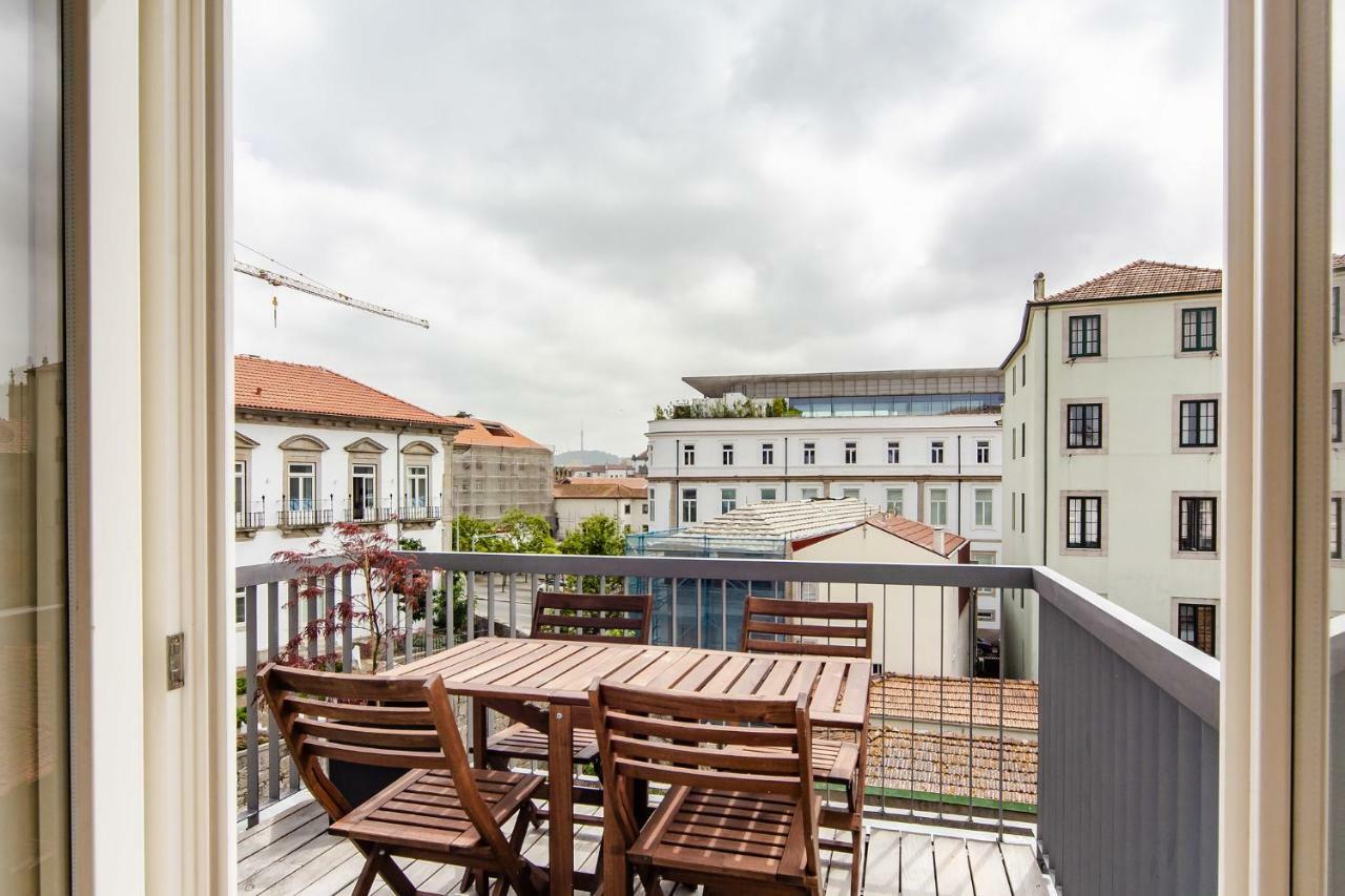 Amazing Penthouse Apartment In Historic Porto Bagian luar foto